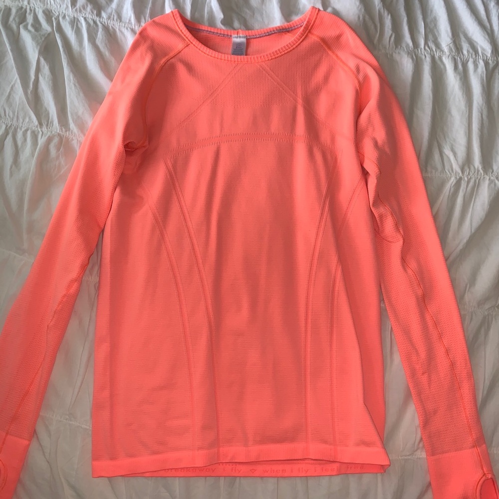 Ivivva fly tech long sleeve